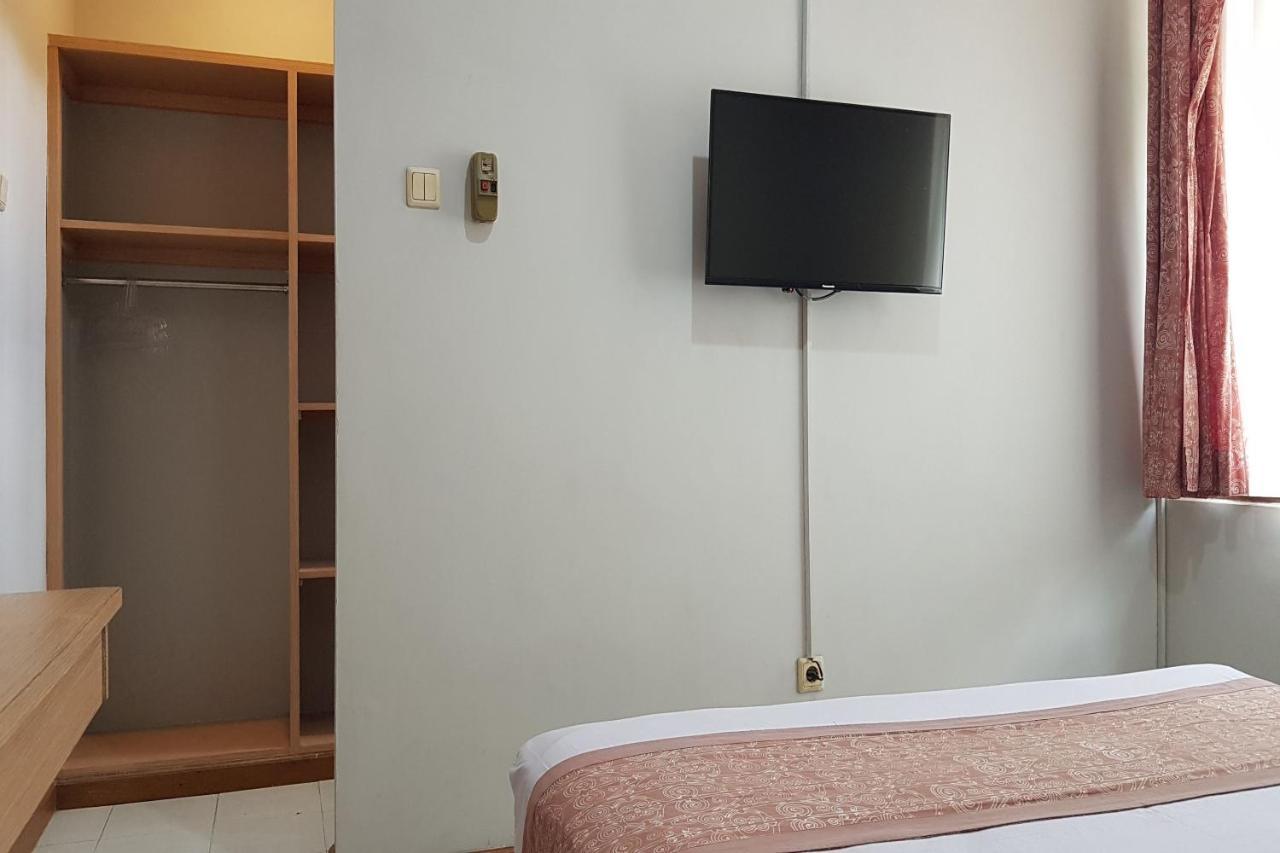 יוגיאקרטה Oyo 3819 Hotel Winotosastro מראה חיצוני תמונה