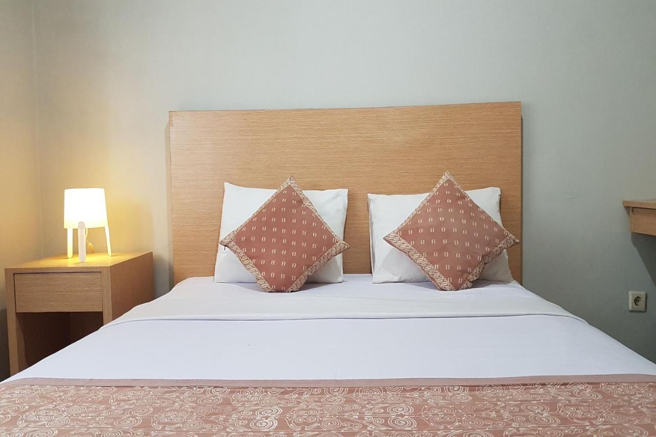 יוגיאקרטה Oyo 3819 Hotel Winotosastro מראה חיצוני תמונה